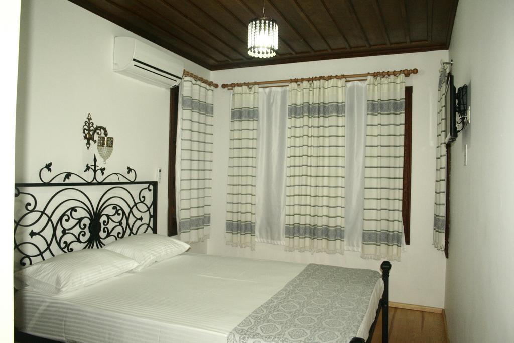 Tirilye Evi Otel Zeytinbagi Exterior photo